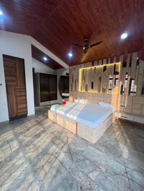 Villa shaileshree